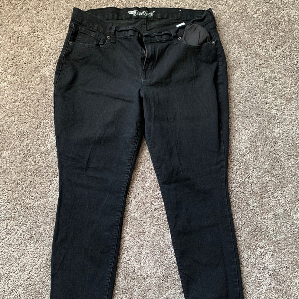 Old navy sweetheart jeans; black